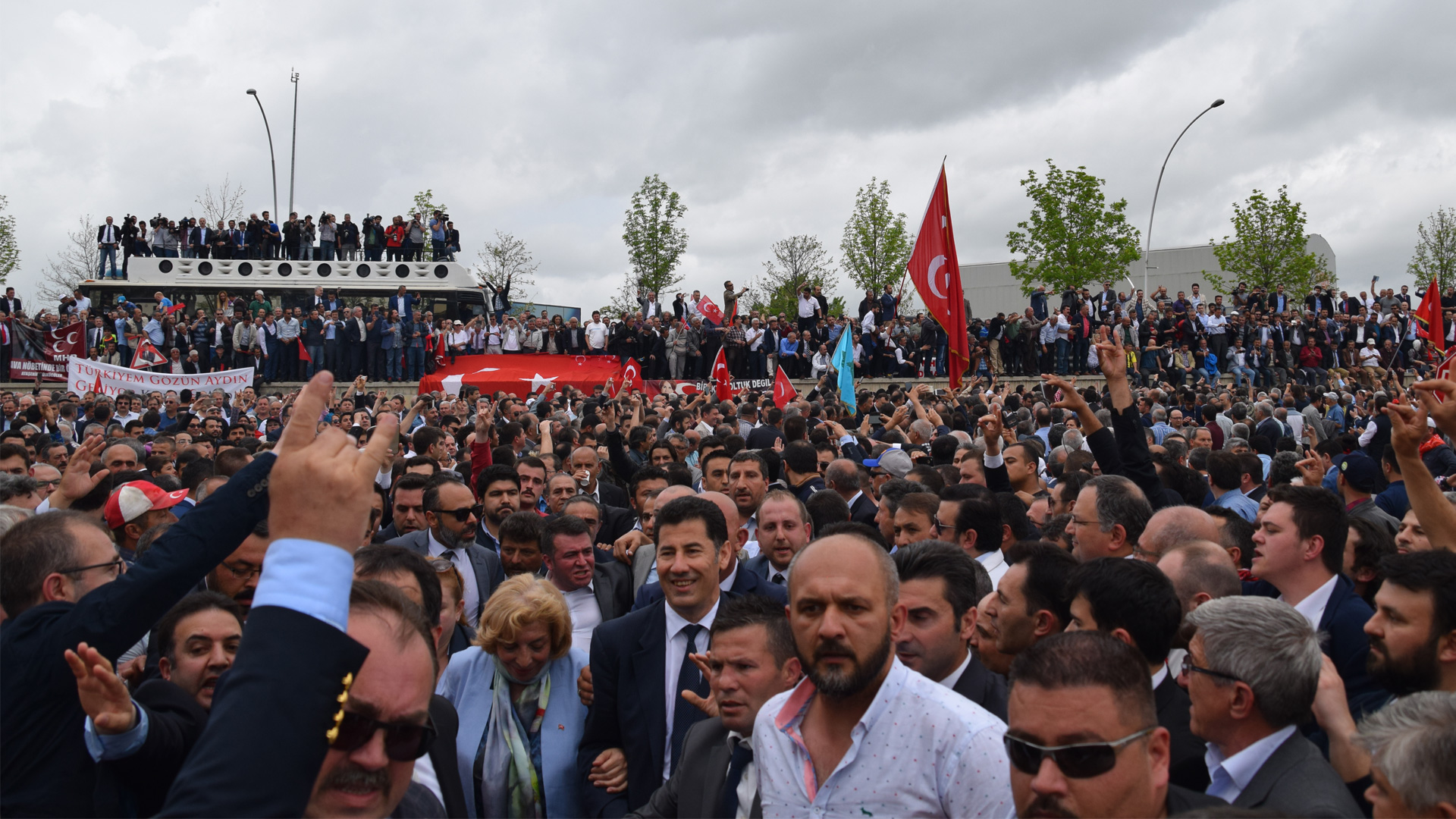 Türk milliyetçiliği ülküsü yolunda…